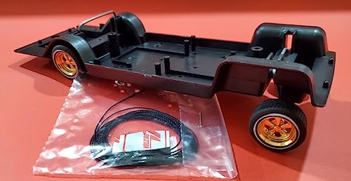 Hoppin Hydros Hopper Chassis with Gold Wheels