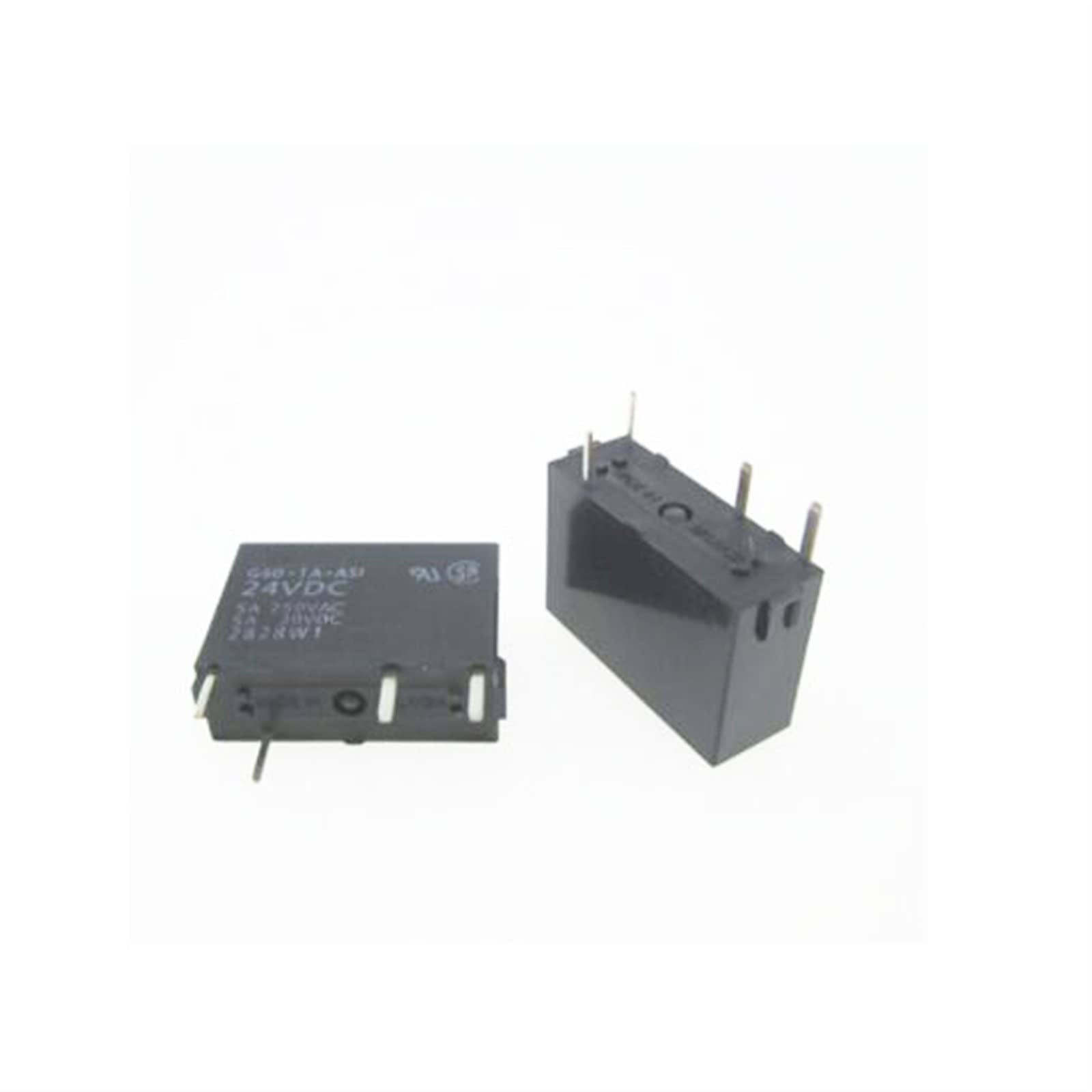 Relé 24V G6D-1A-ASI de 5A y 250VAC con formato DIP4 para placas de circuito 2