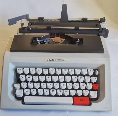 Máquina de Escribir Vintage Olivetti Lettera 42, revisada y dejada Buen Funcionamiento.
