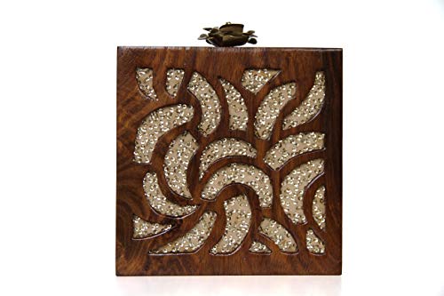 MOSELLE | Damen Clutch aus Holz, Quadtratische Tasche mit Metallkette, Handgefertigte Handtasche, Blumen Design, Perlen