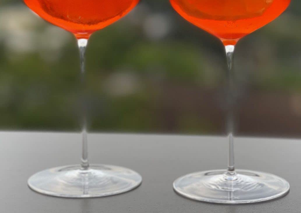 Topkapi elite Aperol Spritz Gläser Set DUO Exquisite XL – 2 Stück, ~450 ml | 2x Bleifreie, ultradünne Kristallgläser Cocktail Weinkelche mit 6x Glashalmen. Premium Geschenk für Paare und Cocktailfans.