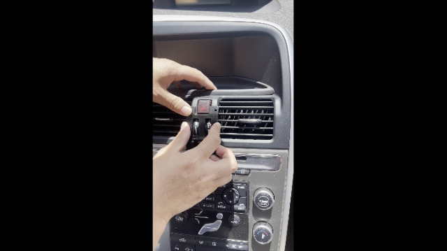 Volvo XC60 (2009-2010) - boîte à fusibles - Schéma fusible