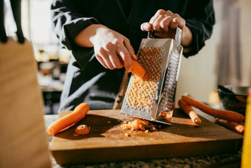 Foto von Fiskars Reibe, 4-seitig, Rostfreier Stahl, Höhe: 23 cm, Essential