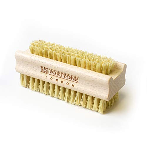1541 London Beechwood Wooden Nail Brush with Firm Cactus Bristle (1 pack)