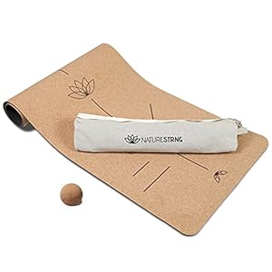 NATURESTRNG Yogamat kurk (183x66x0,7 cm) – antislip, extra dik en vrij van schadelijke stoffen – duurzame sportmat incl. draagriem, massagebal en tas