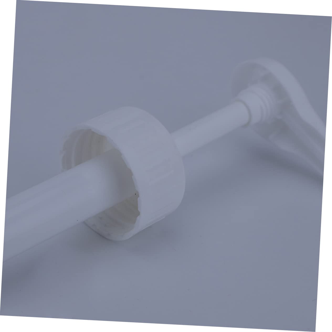 Tête de Pompe à Pression en Plastique Blanc 10cc pour Embout de Bouteille Diamètre Extérieur 3,5cm Verrouillage et Système Anti-Fuite pour Doseuse de Boissons