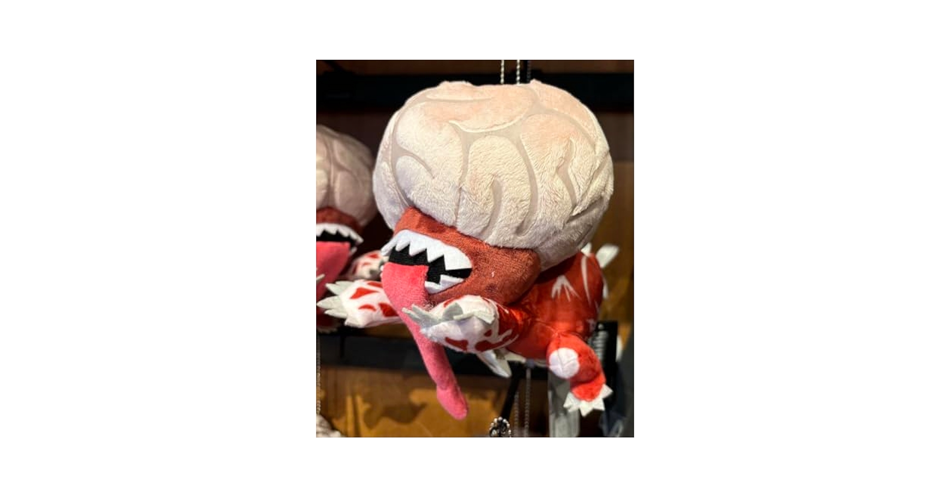 USJ バイオハザード　肩乗せリッカー　リッカー　ぬいぐるみ USJの「バイオハザード」ハロウィーングッズを撮り下ろし！ 肩に