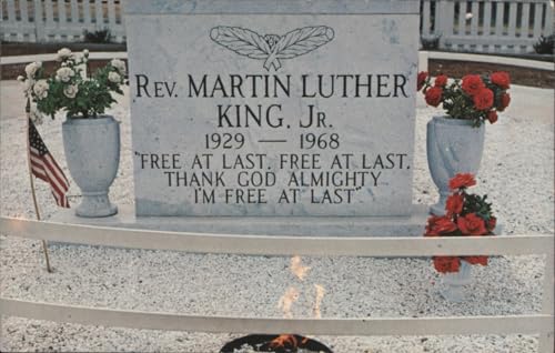 Rev. Martin Luther King, Jr. Grave, Eternal Flame, Atlanta Georgia Original Vintage Postcard
