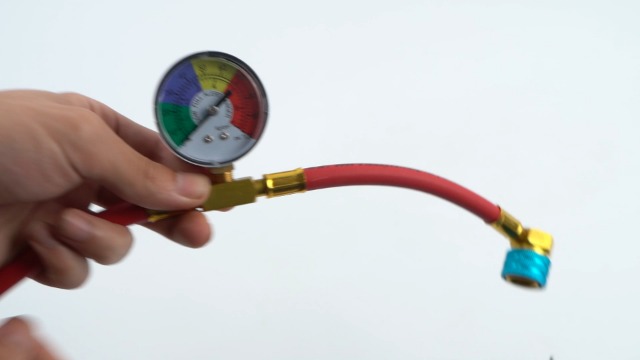 RACCORDS DE TUYAUTERIE en laiton efficaces pour connecter différents