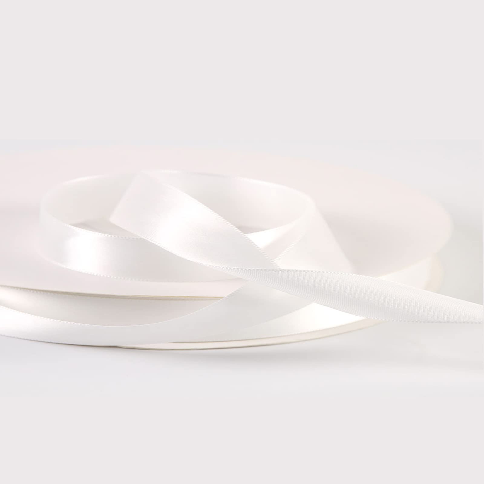 Ruban de satin 6 mm x 91 m - Ruban cadeau en tissu - Ruban décoratif blanc pour Noël et mariage