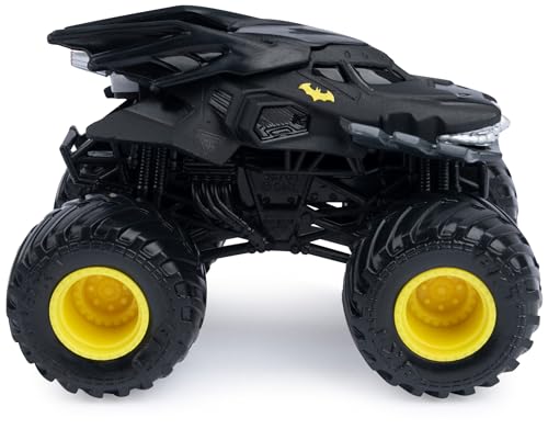 Monster Jam - Original Zweier-Pack mit dem Batmobil vs. Megalodon - authentischen Monster Trucks im Maßstab 1:64 – Ansicht 3