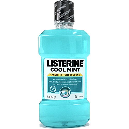 Preisvergleich Produktbild Die antibakterielle Mundspülung Listerine Coolmint sorgt mit intensiv frischem Pfefferminzgeschmack für einen Rundumschutz von Zähnen und Zahnfleisch.