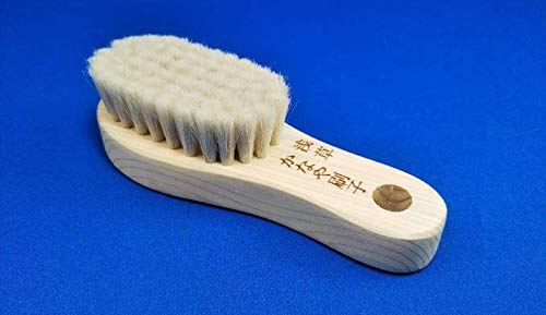 Hinoki Goat Hair Face Brush for Gentle Cleansing