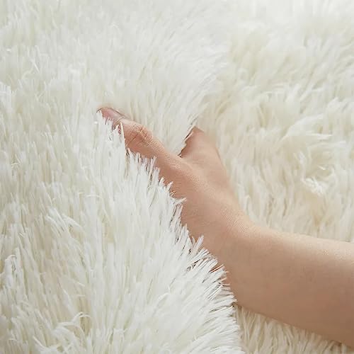 Chambre d'enfant chaleureuse avec ce tapis fluffy