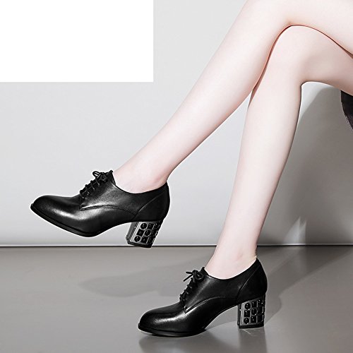 Chaussures en cuir confortables à lacets et talon stable