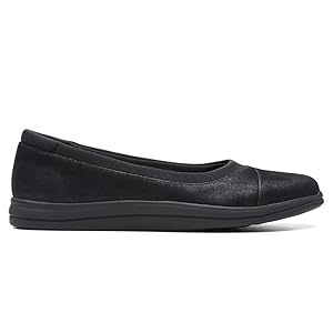 Clarks Women's Breeze Ayla Ballet Flat