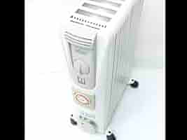 Amazon | Delonghi デロンギ 081321TEC 8枚フィン オイル