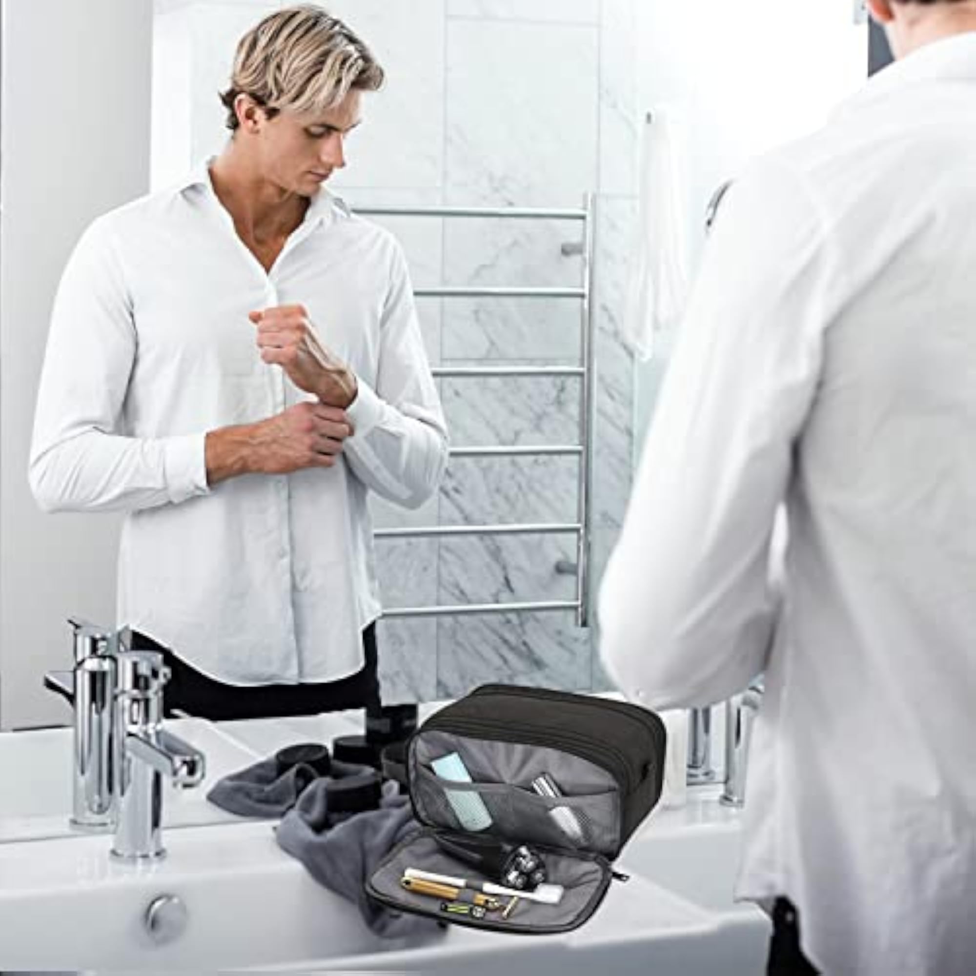 Men's Leather Toiletry Organizer Dopp Kit, Water-resistant