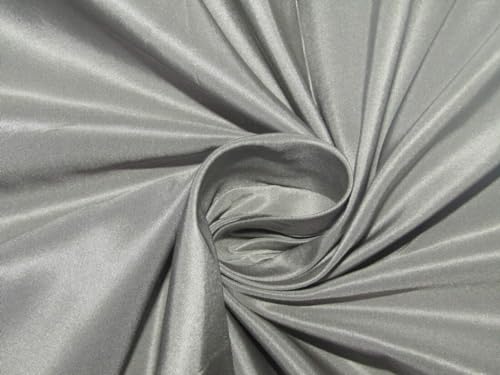 Tissu taffetas soie gris argenté pour donner vie à vos rêves créatifs