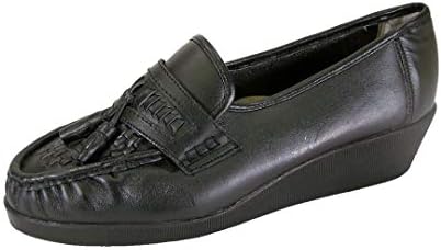 24 Hour Comfort Brenda Women’s Wide Width Moccasin Design Woven Leather Shoes