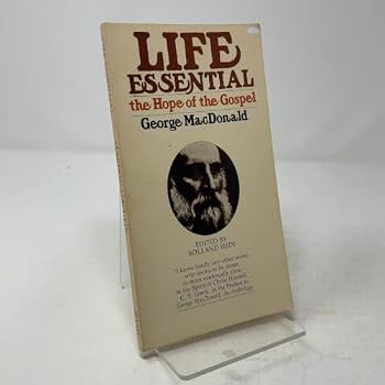 Paperback Life Essential: The Hope of the Gospel (Wheaton Literary Series) Book