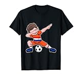 Ein schönes Geschenk für Jungen und Kinder aus Holland. Diese Fußballkleidung eignet sich hervorragend zum Üben für ein Turnier im Fußball. Suchst du ein Geschenk für deinen Sohn zum Geburtstag.