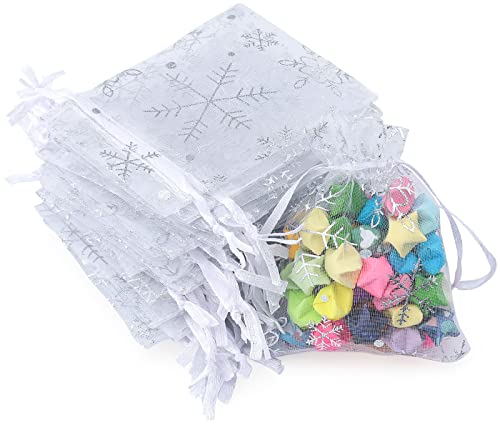 G2PLUS 100 Stück Organzasäckchen Weihnachten Weiß - 7x9 CM Kleine Geschenk Organzabeutel - Schneeflocke Organza Beutelchen mit Kordelzug für Weihnachten Cover