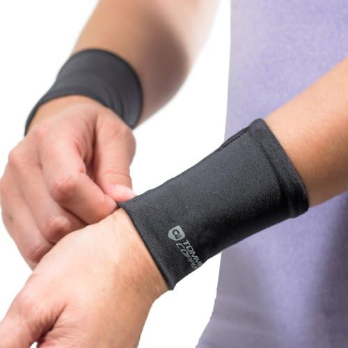 Tommie Copper Wrist Sleeves