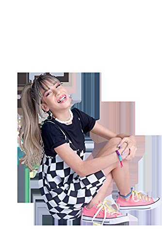 Planeta das Gêmeas - O mundo incrível de Melissa e Nicole + cordinha para celular