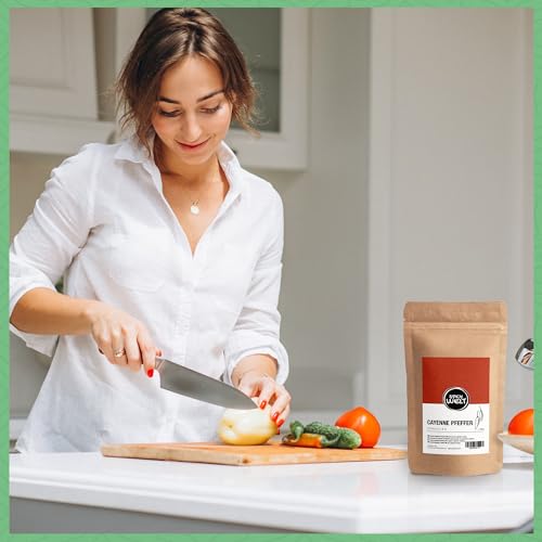 Spicy Welt Cayennepfeffer Gemahlen (250g) – Chilipulver für Marinaden, Rubs, Dips, Saucen, Suppen und Würzmischungen | Pikant, Kräftig und Aromatisch | 100% Naturrein, Ohne Zusätze