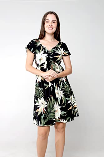 Image of Family Matching Hawaiian Clothes, Wispy Cereus Black | Lightweight 100% rayon • Family matching outfits • Tropical floral print • Beach vacations • Luaus • Cruises • Family photos