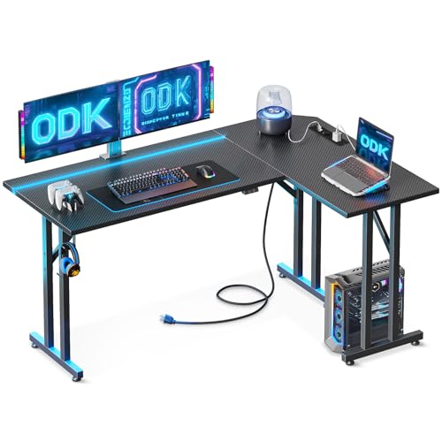 ODK Mesa Gaming, Escritorio Gaming con Luces Led y Toma de Corriente, Mesa Gamer con Gancho para Auriculares, Mesa Gaming l Fibra de Carbono Negro 130×90 cm