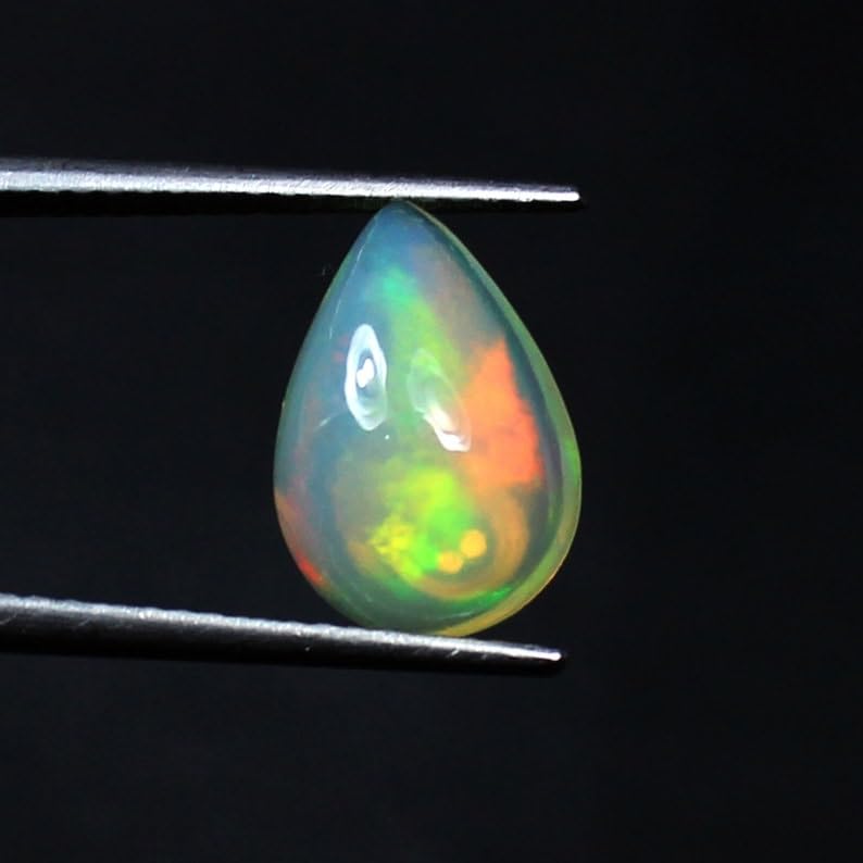 Opale éthiopienne 12 x 8 x 5,5 mm - 1 cabochon de qualité AAA naturelle multi-feu