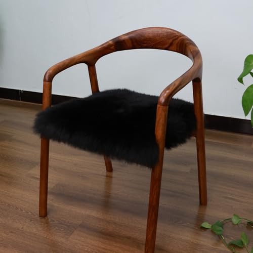 RZLWOOL Genuine Sheepskin Chair Cushion Non-Slip Comfortable Natural Sheepskin Pad Carpet Suitable for Home Sofa Restaurant Car Seat Office Dining Fur Chair Cover. (1, Black, 18x18 Inch)