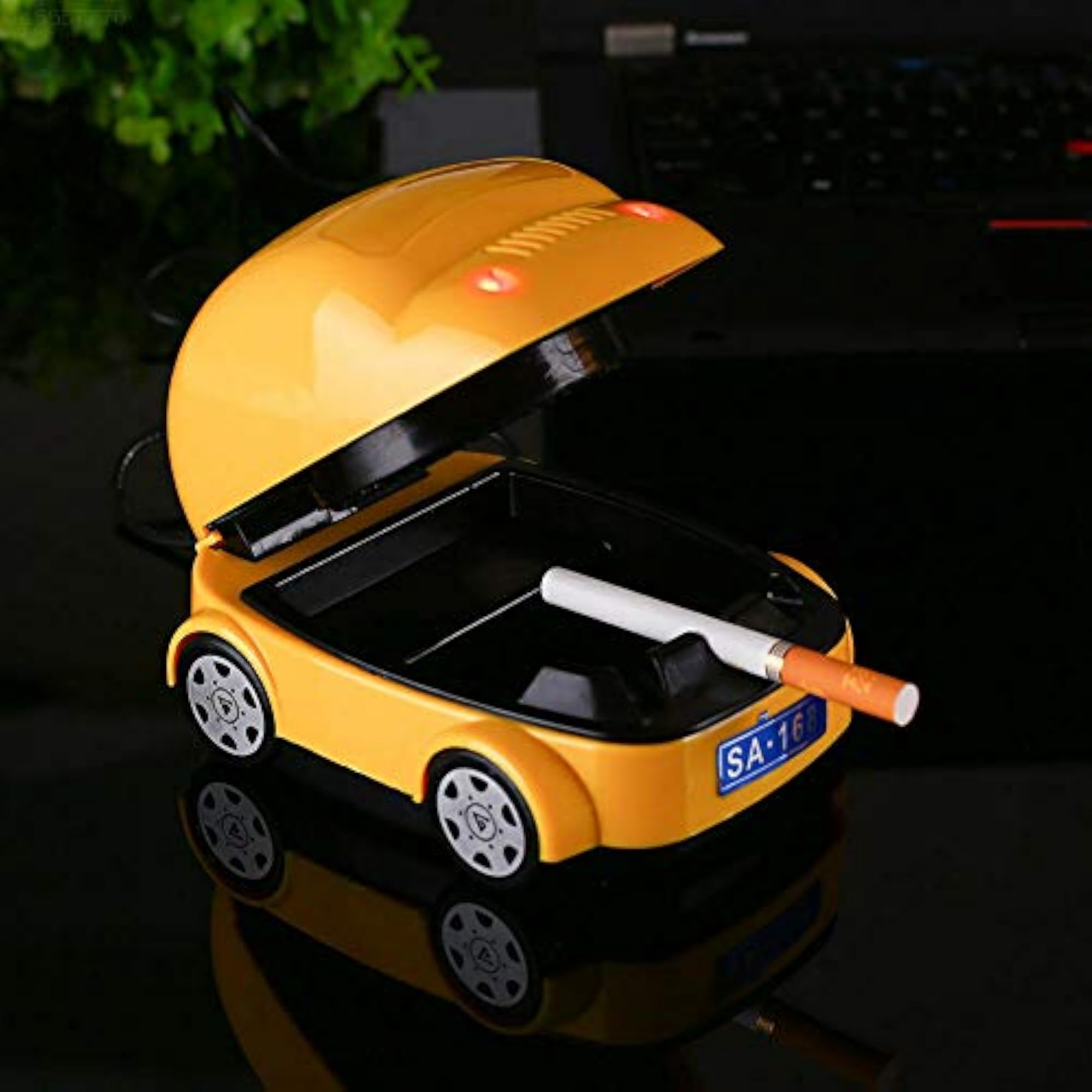 Ashtray Purifier Red Car Shape Ashtray, USB Multicolor Optional