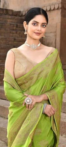 HerClozet green banarasi silk saree – image 4
