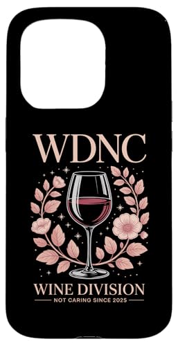 WDNC WINE DIVISION NOT CARING SINCE 2025 C ԕ [A X}zP[X iPhone 15 Pro p