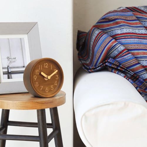 Mesa de escritorio de madera sin ruidos gracias al reloj silencioso 5