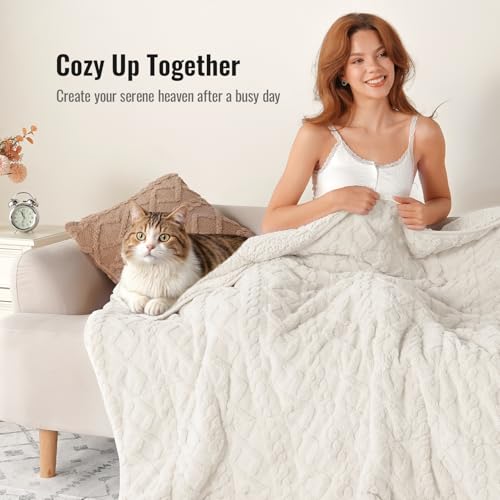 Image of Uttermara Weighted Blanket for Adults Twin Size 12lbs 48x72 inches, Dual Sided Soft Jacquard Sherpa Weighted Blankets, Thick Heavy Blanket for Sleeping and Calming, Cream White