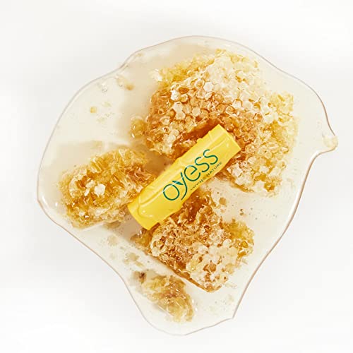 OYESS loving nature Oyess Lippenpflege Honig, pflegender Lippenpflegestift für trockene Lippen (1 x 4,8 g)