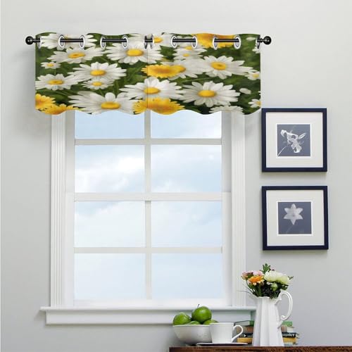 Cortinas opacas cortas contra el calor del verano en ventanas de dormitorio y cocina 5