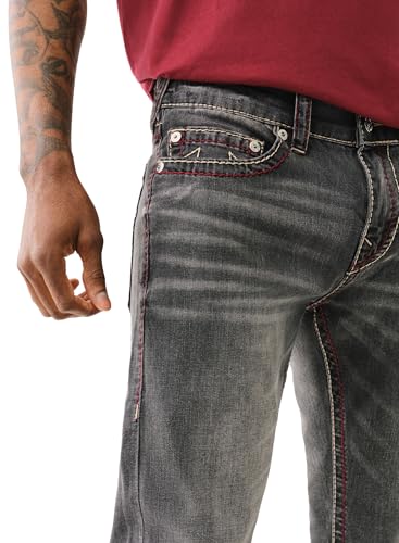 True Religion Men's Rocco Big T No Flap 1/2"4