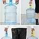 2 Stück Wasserflaschengriff, 5 Gallonen Wasserkrug Tragegriff Trinkwasserflasche Träger, Wasserflasche Lift mit Griff (Gelb+Blau)