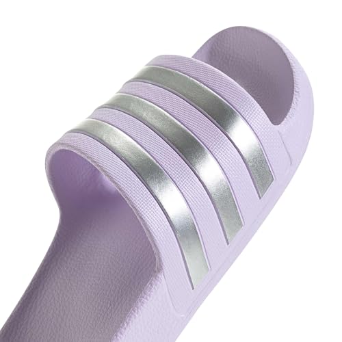 adidas Damen Adilette Aqua Slides Sandal, Ice Lavender/Matte Silver/Matte Silver, 39 EU – Ansicht 4