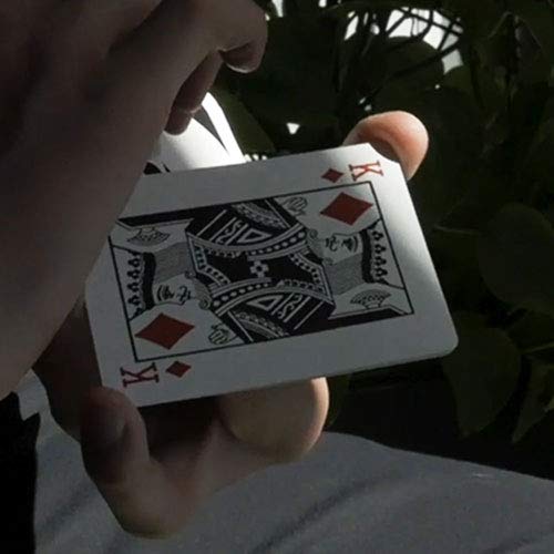 SOLOMAGIA Paperwave Glyph Edition Playing Cards – vue 3