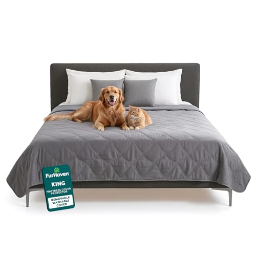 FurHaven Quilted Furniture Protector