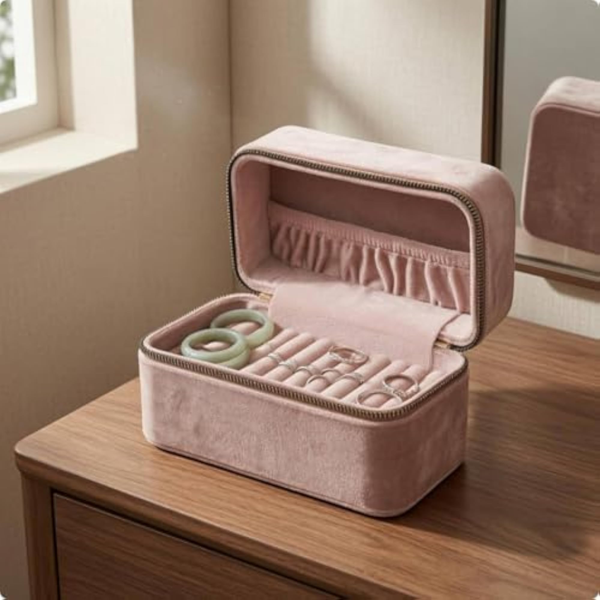 Padded Slots Bracelet Storage Box, Velvet-Like Design
