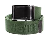 ¡La gran hebilla con el logo de LACOSTE es lo más destacado de este cinturón ! La mano de obra de alta calidad de este cinturón la atención de inmediato. ¡Asegúrate de que tus pantalones te queden ceñidos con estilo! W110