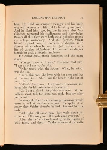 Passions Spin the Plot [Unknown] B000X9HE5W Book Cover