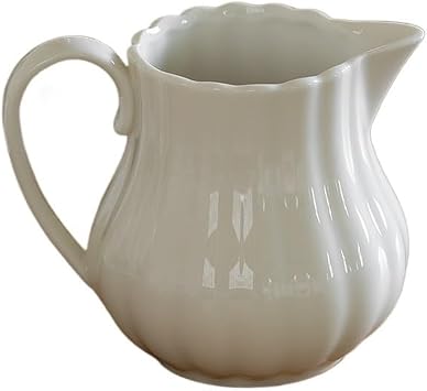 Sauce Boat Ceramic Embossed Cream Pitcher with Handle White Sauce Pot Gravy Boat for Hotel, Restaurant Gravy Jug